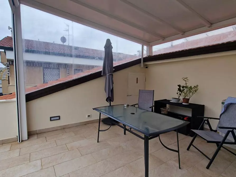 Immagine 8 di Appartamento in vendita  in via volpi 55 a Viareggio