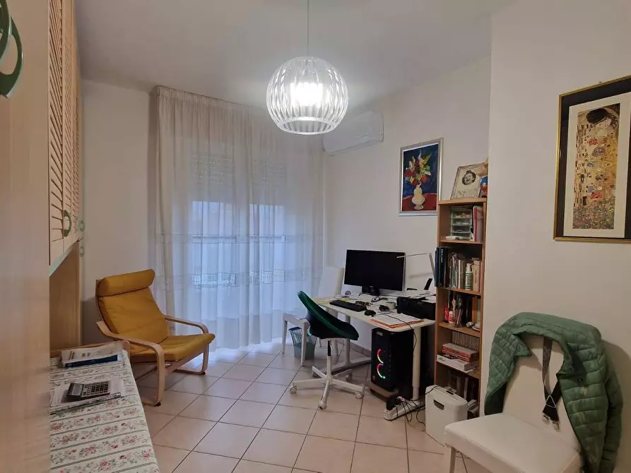 Immagine 21 di Appartamento in vendita  in via volpi 55 a Viareggio