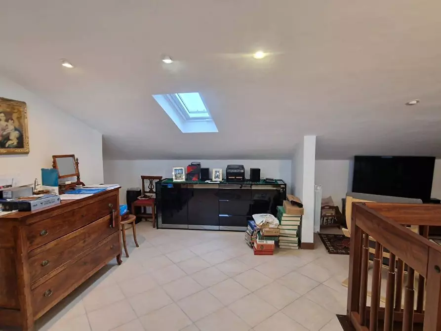 Immagine 35 di Appartamento in vendita  in via volpi 55 a Viareggio