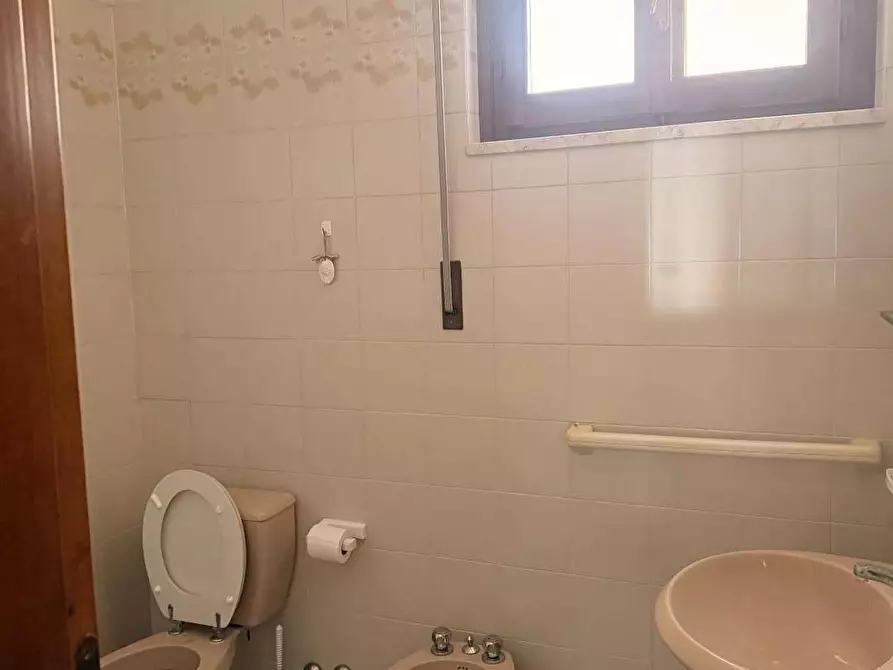 Immagine 10 di Villa in vendita  in via arrighi 10 a Viareggio