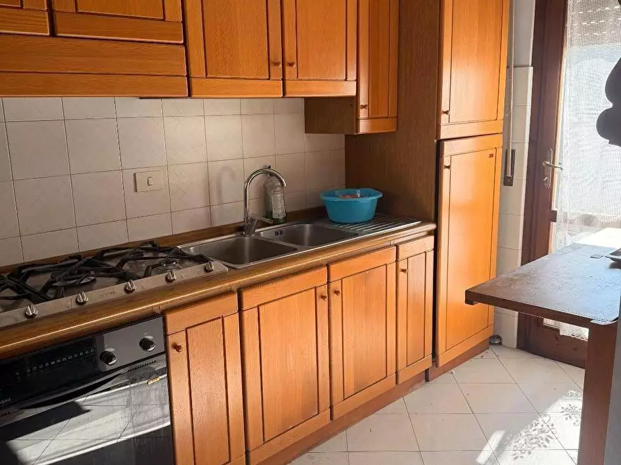 Immagine 6 di Villa in vendita  in via arrighi 10 a Viareggio