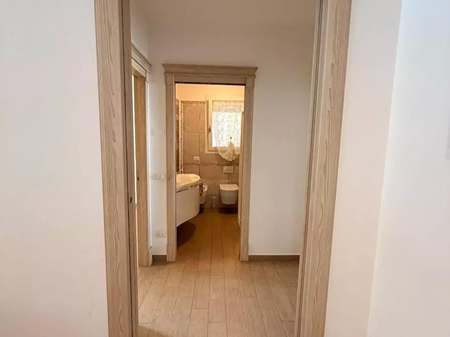 Immagine 9 di Appartamento in vendita  in via Bottego 1 a Viareggio