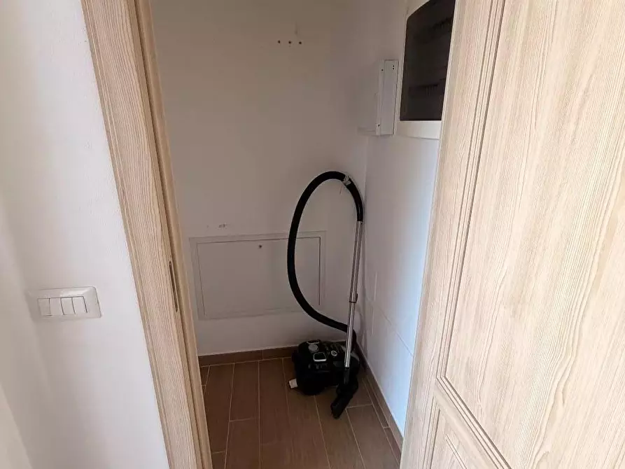 Immagine 13 di Appartamento in vendita  in via Bottego 1 a Viareggio