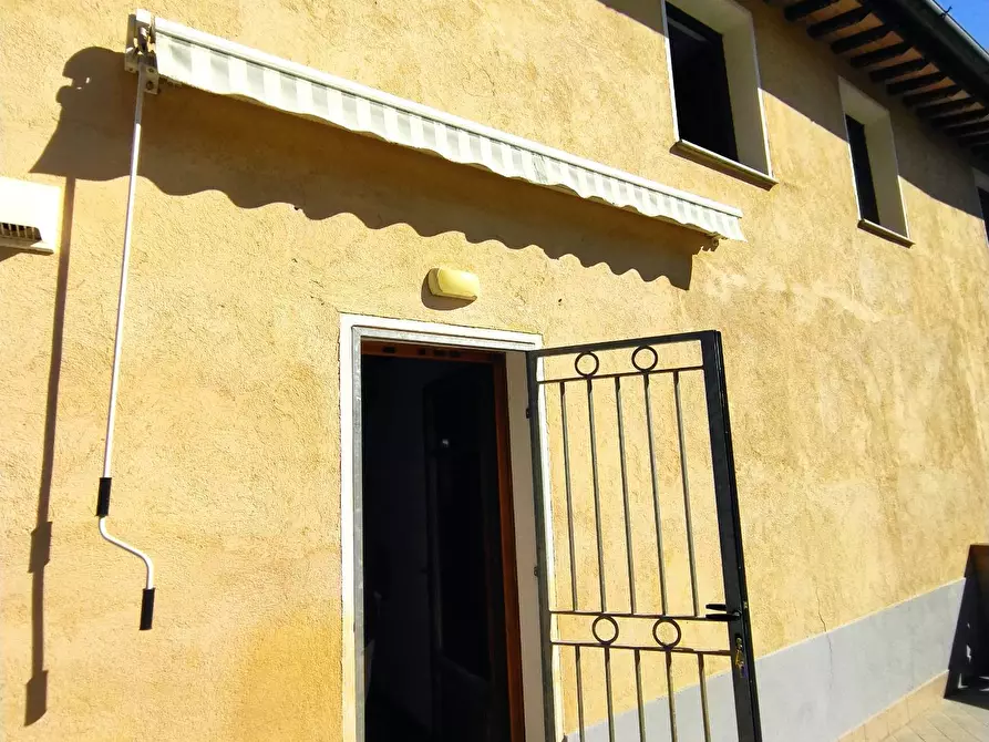 Immagine 2 di Villetta a schiera in vendita  in via Carignoni 55 a Camaiore