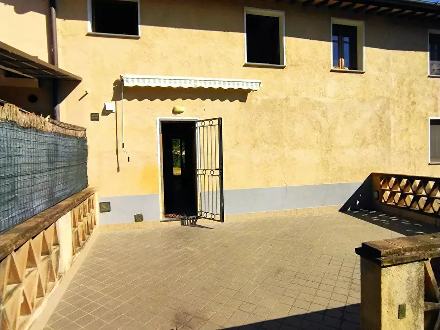 Immagine 3 di Villetta a schiera in vendita  in via Carignoni 55 a Camaiore