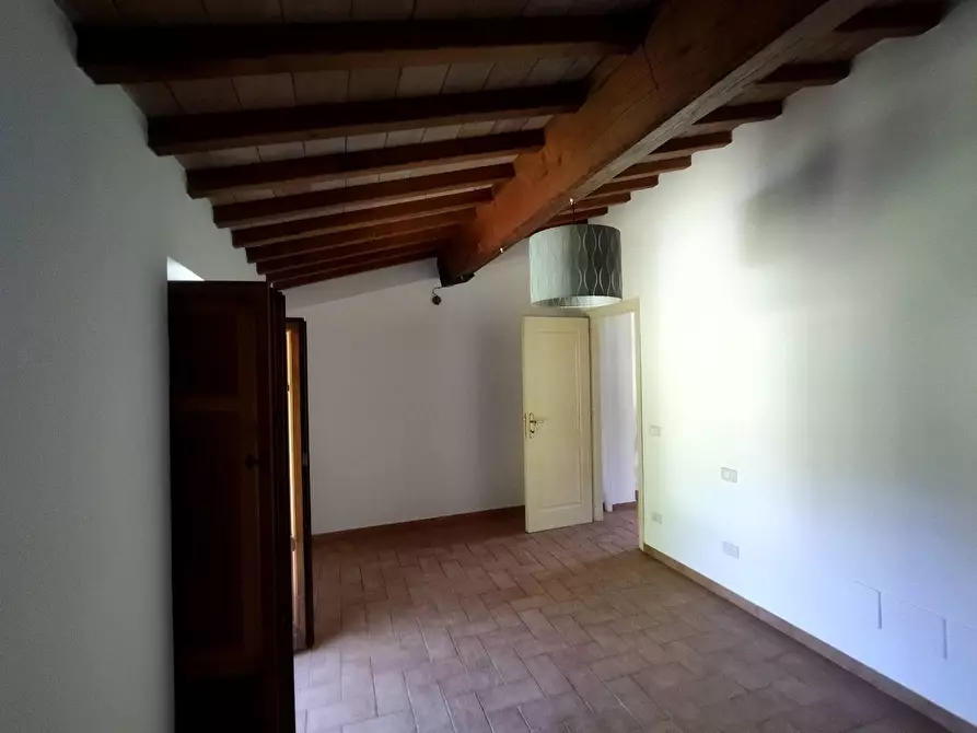 Immagine 23 di Villetta a schiera in vendita  in via Carignoni 55 a Camaiore