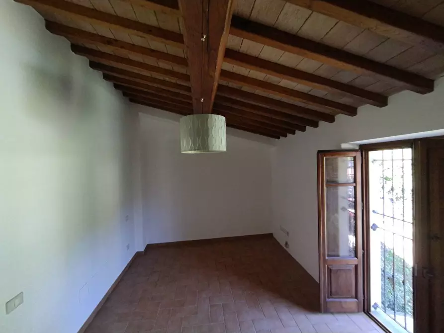 Immagine 25 di Villetta a schiera in vendita  in via Carignoni 55 a Camaiore