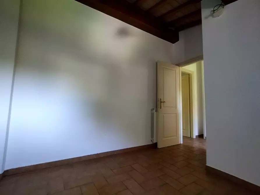 Immagine 27 di Villetta a schiera in vendita  in via Carignoni 55 a Camaiore