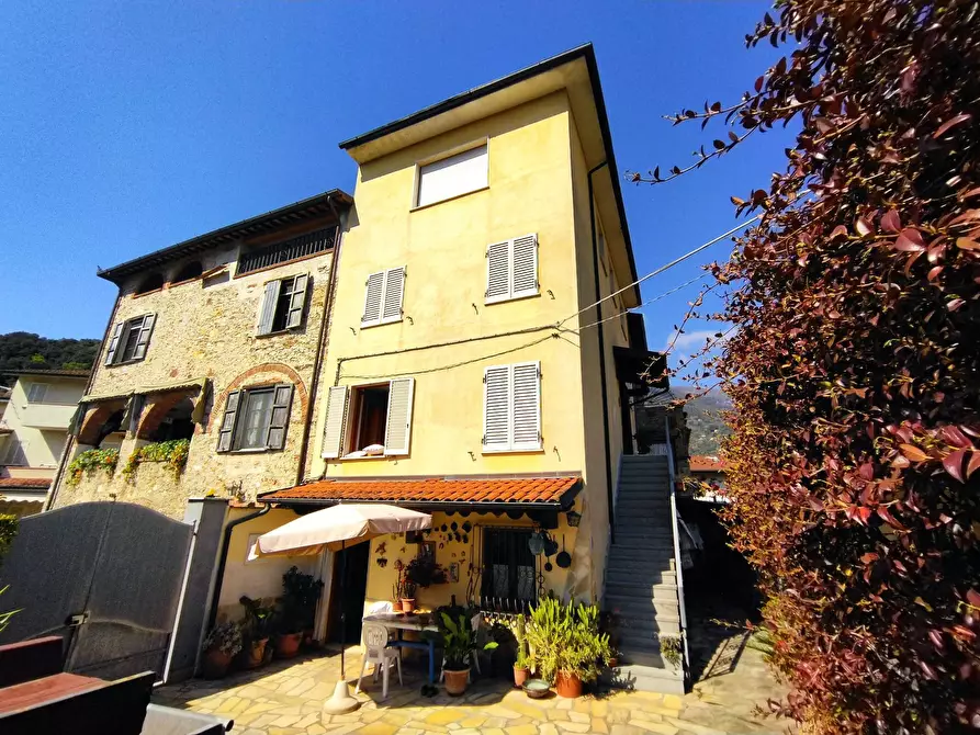 Immagine 2 di Casa indipendente in vendita  in via provinciale 79 a Camaiore