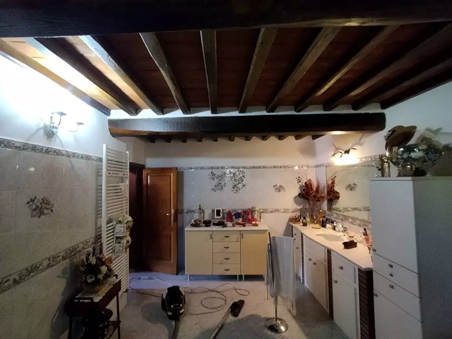 Immagine 13 di Casa indipendente in vendita  in via provinciale 79 a Camaiore