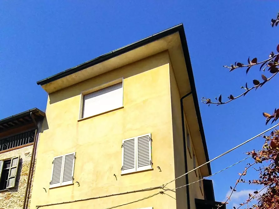 Immagine 21 di Casa indipendente in vendita  in via provinciale 79 a Camaiore