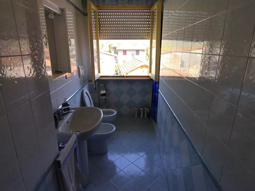 Immagine 34 di Casa indipendente in vendita  in via provinciale 79 a Camaiore