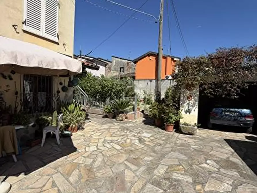 Immagine 40 di Casa indipendente in vendita  in via provinciale 79 a Camaiore