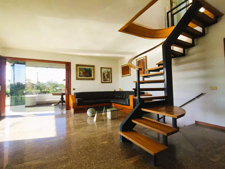 Immagine 8 di Villa in vendita  in via macchia monteggiorini a Camaiore