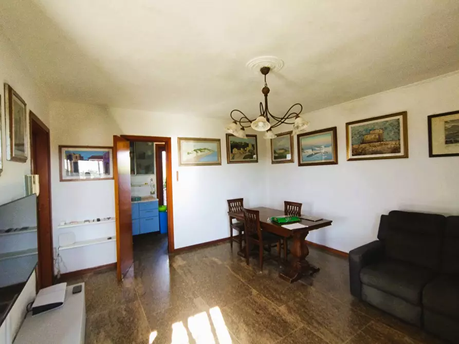 Immagine 11 di Villa in vendita  in via macchia monteggiorini a Camaiore