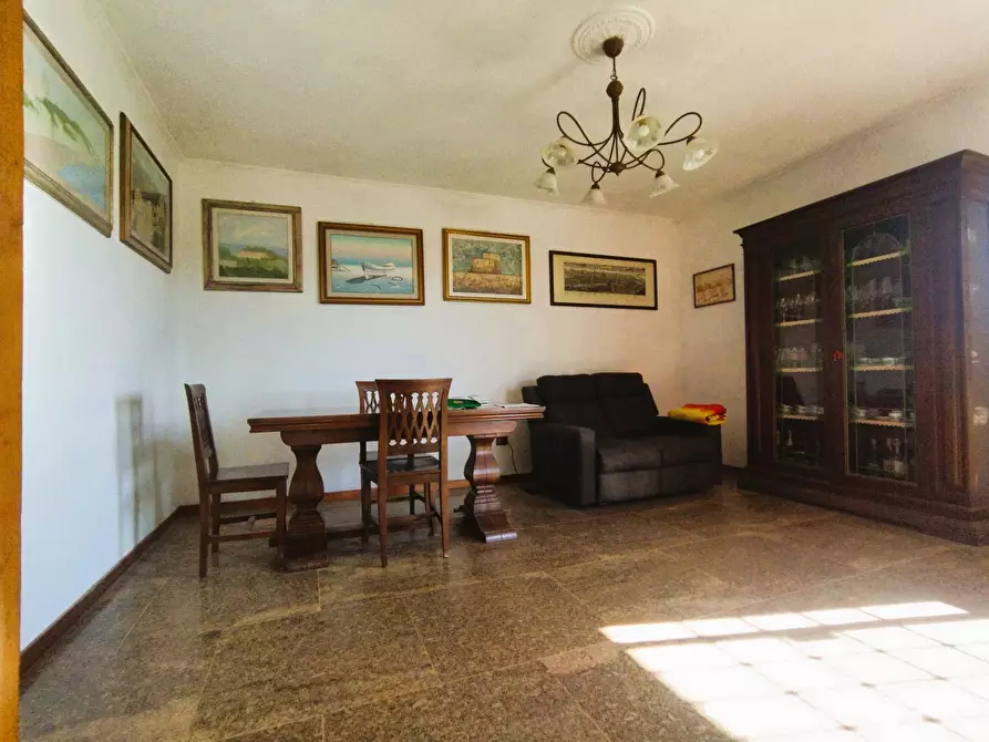 Immagine 12 di Villa in vendita  in via macchia monteggiorini a Camaiore