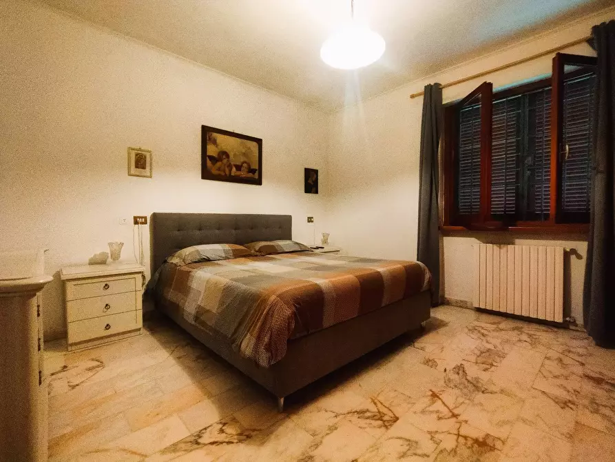 Immagine 14 di Villa in vendita  in via macchia monteggiorini a Camaiore