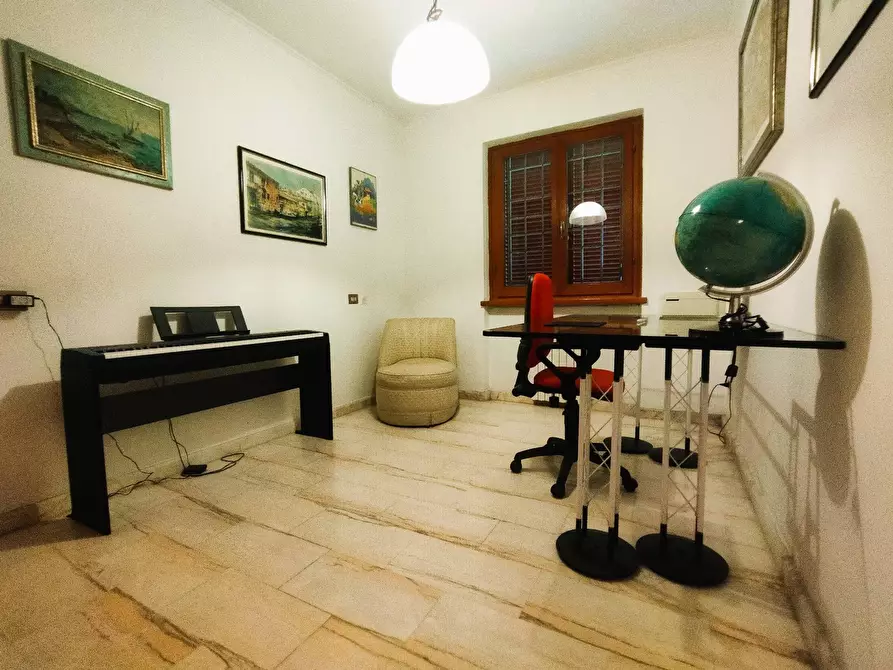 Immagine 19 di Villa in vendita  in via macchia monteggiorini a Camaiore