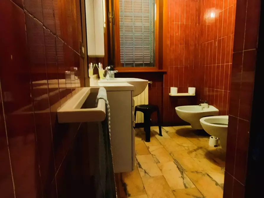 Immagine 21 di Villa in vendita  in via macchia monteggiorini a Camaiore