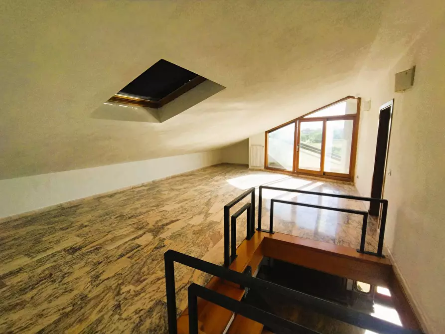 Immagine 22 di Villa in vendita  in via macchia monteggiorini a Camaiore