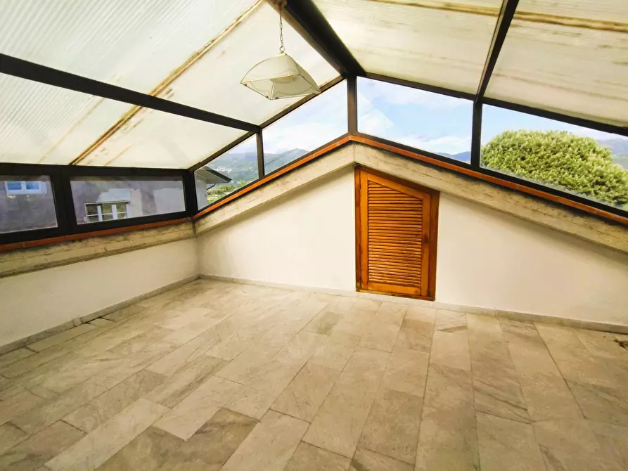 Immagine 26 di Villa in vendita  in via macchia monteggiorini a Camaiore
