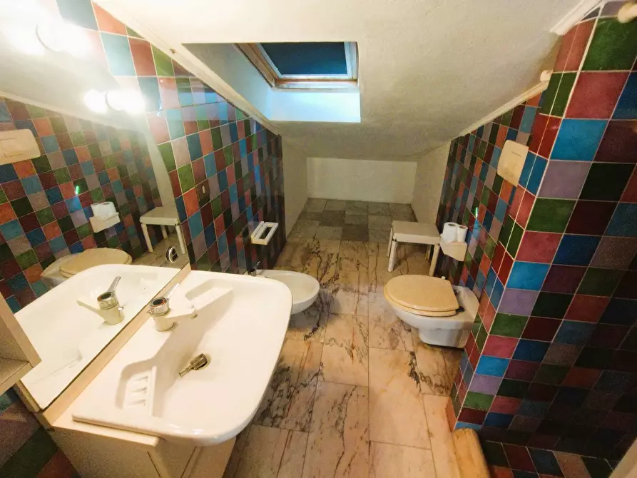 Immagine 29 di Villa in vendita  in via macchia monteggiorini a Camaiore
