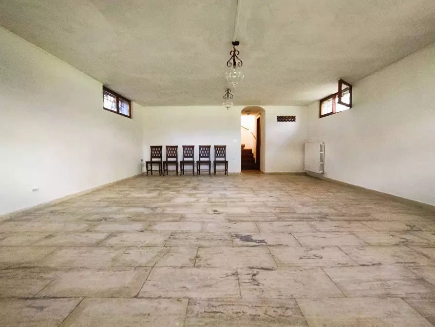 Immagine 30 di Villa in vendita  in via macchia monteggiorini a Camaiore