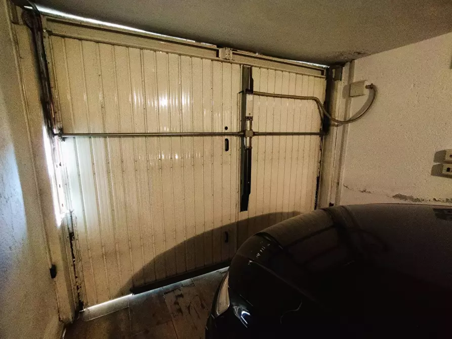 Immagine 33 di Villa in vendita  in via macchia monteggiorini a Camaiore