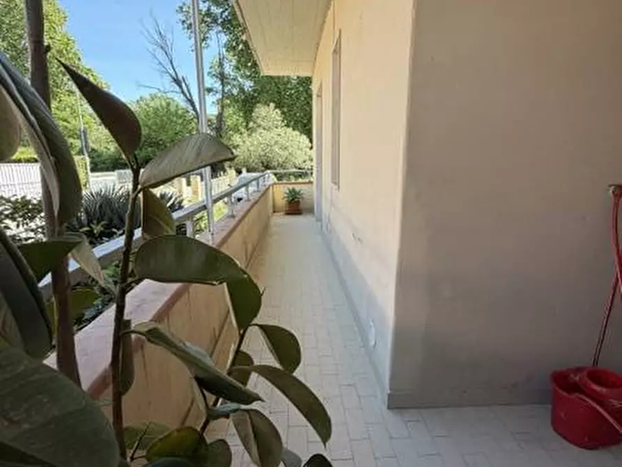 Immagine 2 di Appartamento in vendita  in via Oberdan 100 a Viareggio