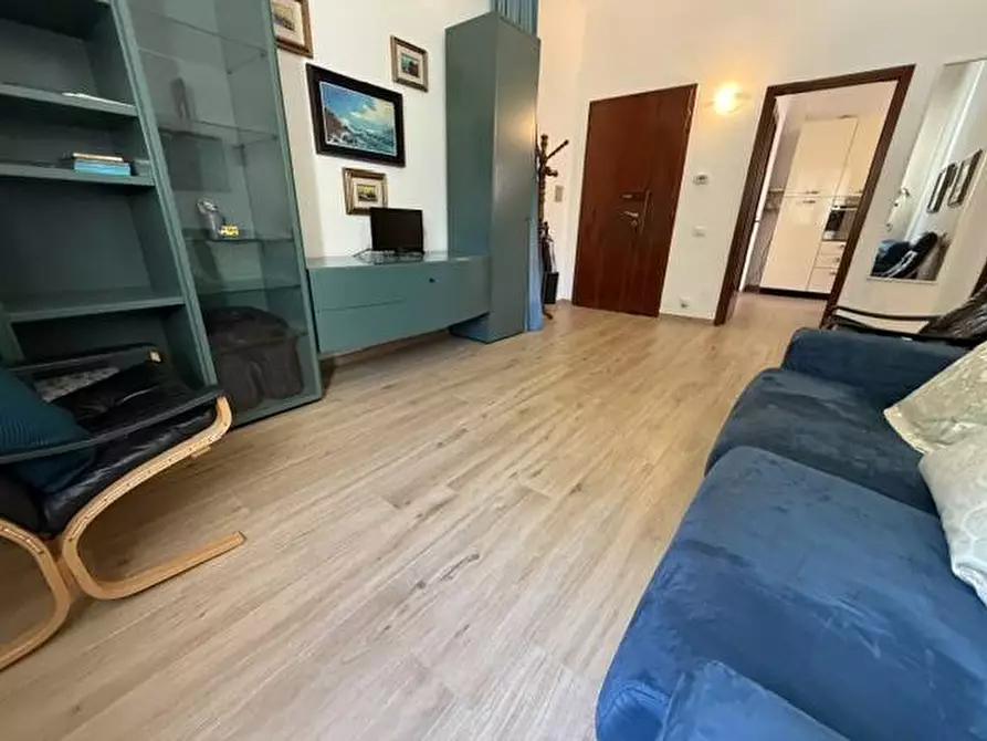 Immagine 4 di Appartamento in vendita  in via Oberdan 100 a Viareggio
