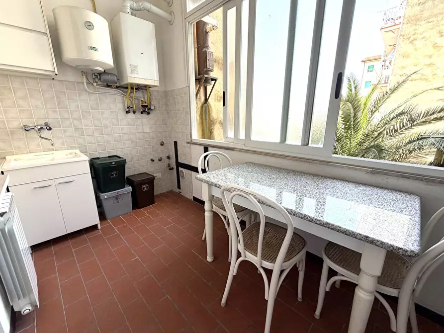 Immagine 7 di Appartamento in vendita  in via verdi 230 a Viareggio