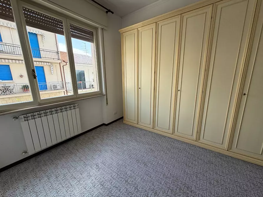 Immagine 11 di Appartamento in vendita  in via verdi 230 a Viareggio
