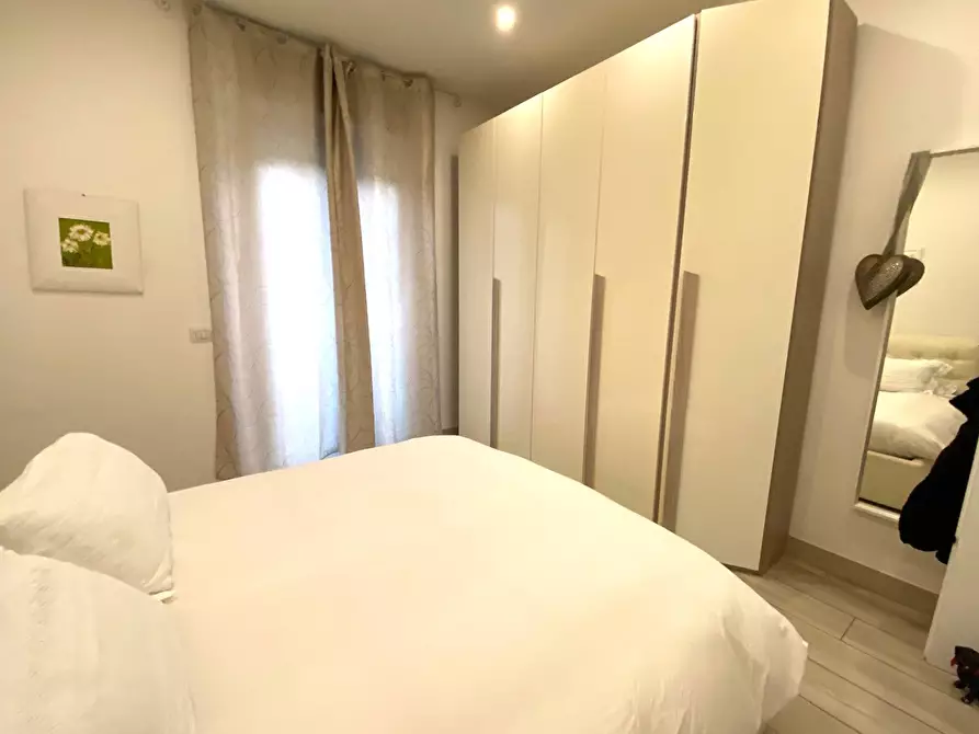 Immagine 12 di Appartamento in vendita  in via sant'Antonio 33 a Viareggio