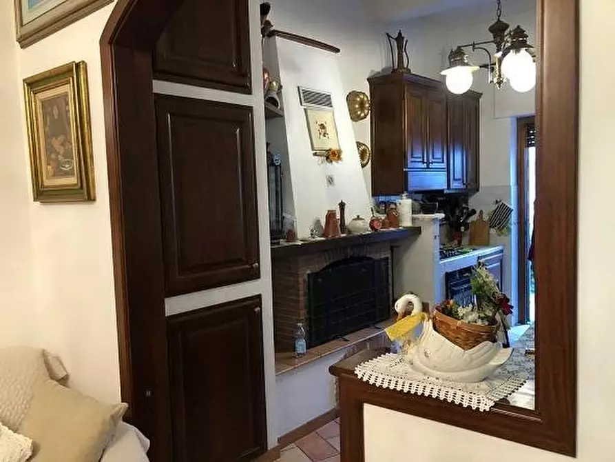 Immagine 15 di Casa indipendente in vendita  in via Coppino 55 a Viareggio