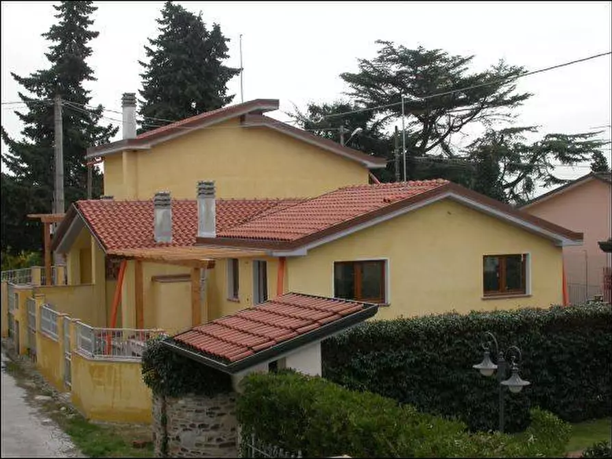 Immagine 1 di Casa indipendente in vendita  in via ritomboli 33 a Massarosa