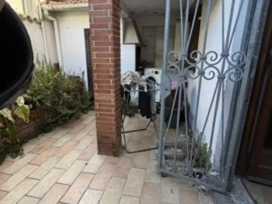 Immagine 17 di Casa indipendente in vendita  in via Coppino 55 a Viareggio
