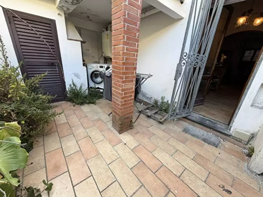 Immagine 18 di Casa indipendente in vendita  in via Coppino 55 a Viareggio