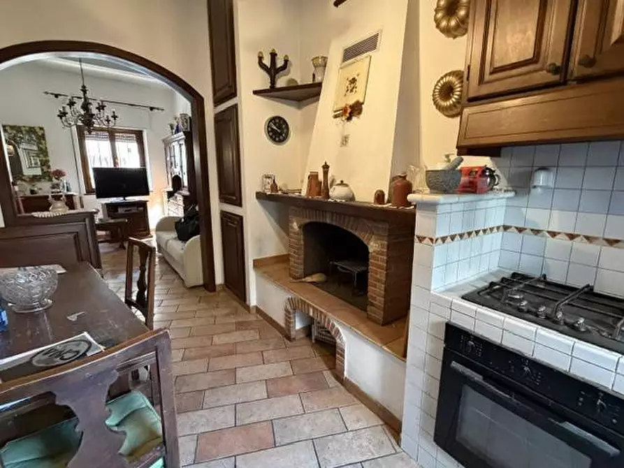 Immagine 14 di Casa indipendente in vendita  in via Coppino 55 a Viareggio
