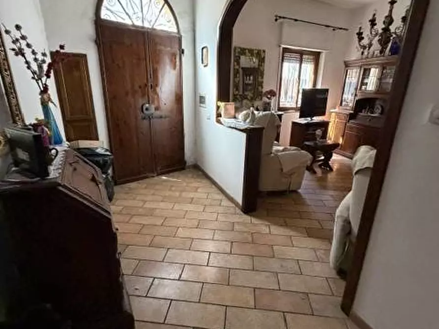 Immagine 7 di Casa indipendente in vendita  in via Coppino 55 a Viareggio