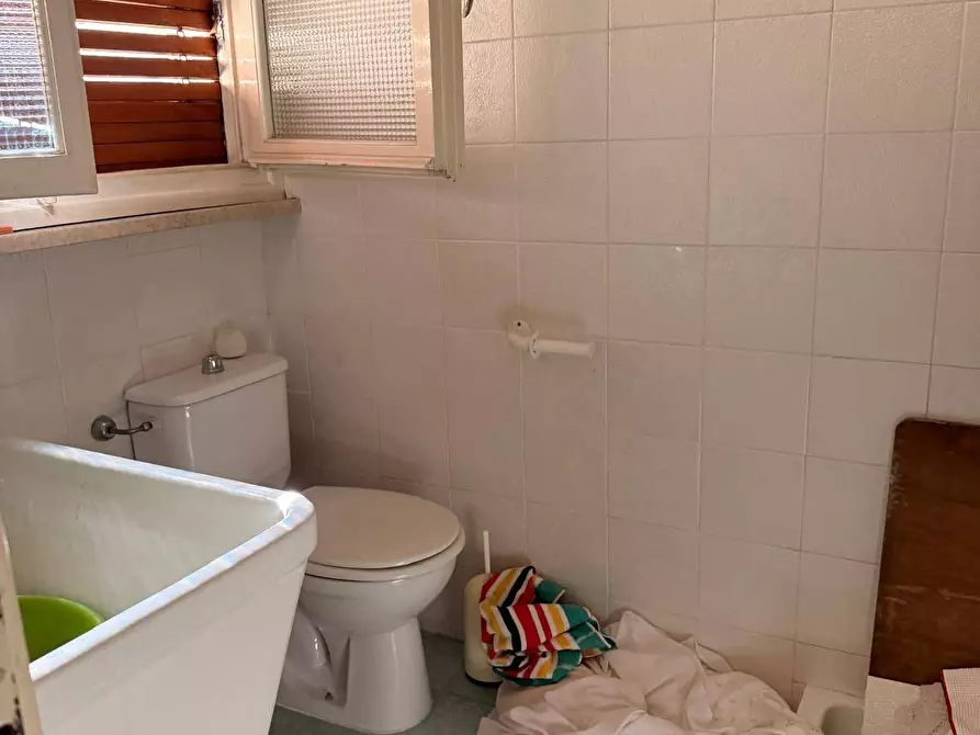 Immagine 10 di Appartamento in vendita  in via puccini 301 a Viareggio
