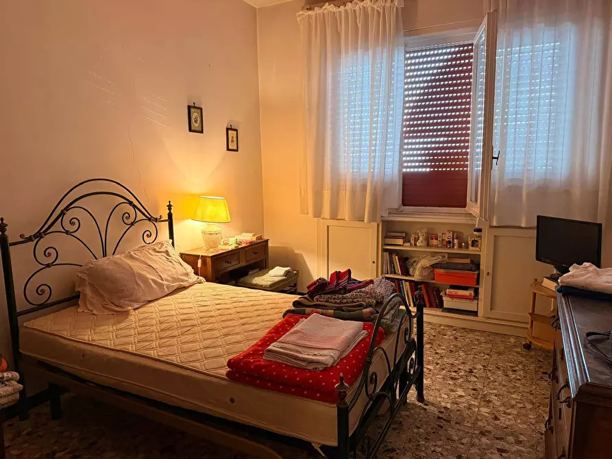 Immagine 7 di Appartamento in vendita  in via puccini 301 a Viareggio