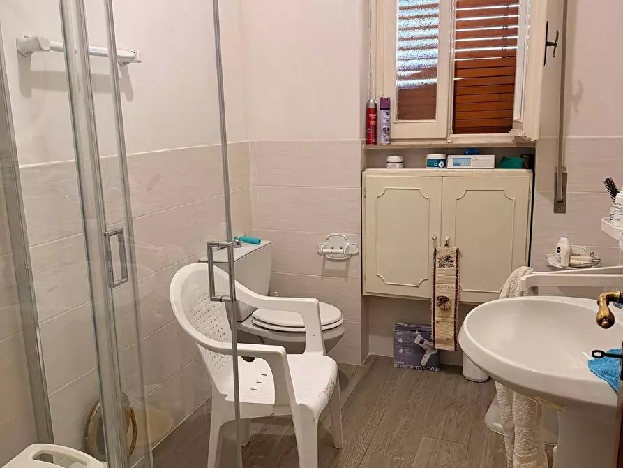 Immagine 9 di Appartamento in vendita  in via puccini 301 a Viareggio