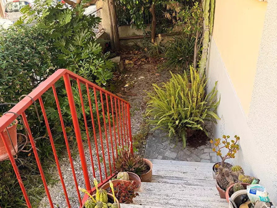 Immagine 13 di Appartamento in vendita  in via puccini 301 a Viareggio