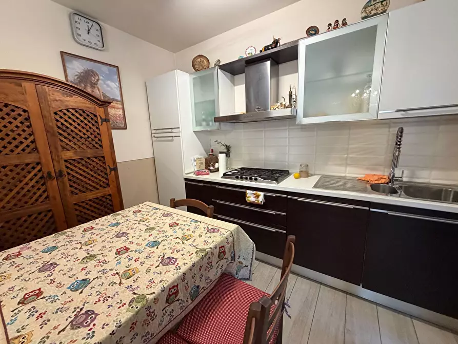 Immagine 9 di Villetta a schiera in vendita  in via butterfly 301 a Viareggio