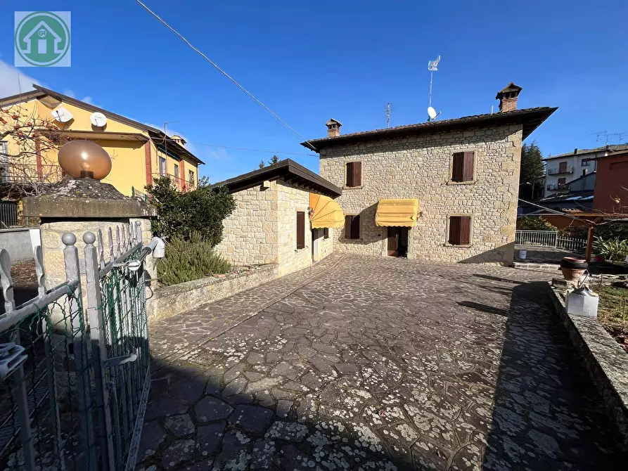 Immagine 2 di Casa indipendente in vendita  a Pavullo Nel Frignano