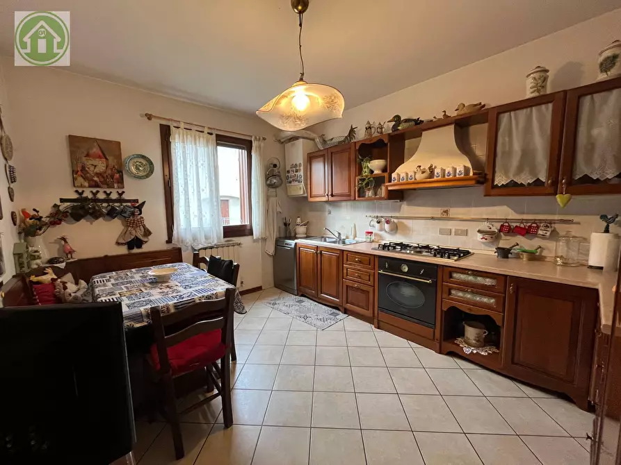 Immagine 7 di Appartamento in vendita  a Pavullo Nel Frignano