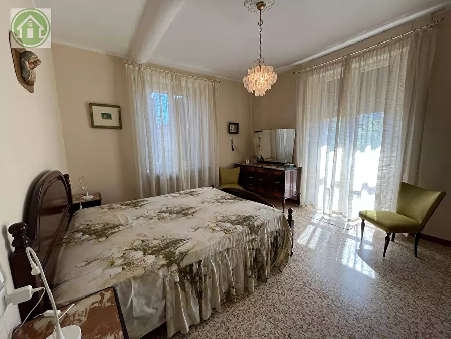 Immagine 15 di Appartamento in vendita  in Via Giardini a Pavullo Nel Frignano