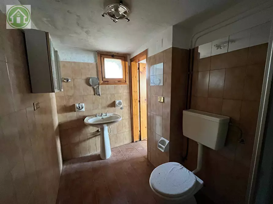 Immagine 9 di Casa indipendente in vendita  a Pavullo Nel Frignano