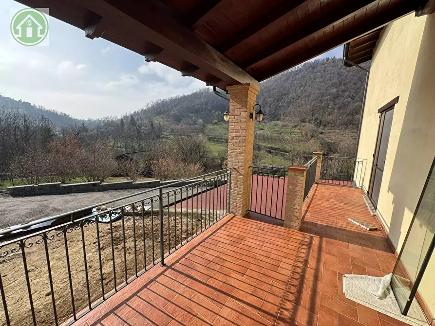Immagine 6 di Casa indipendente in vendita  a Serramazzoni
