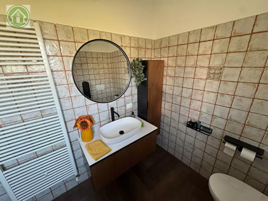 Immagine 23 di Casa indipendente in vendita  a Serramazzoni